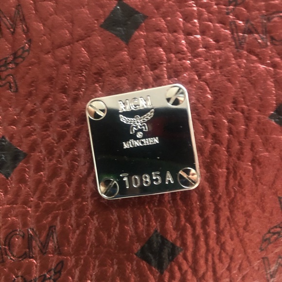 NWT MCM Medium Visetos Leather Shopper- Authentic - Picture 8 of 8